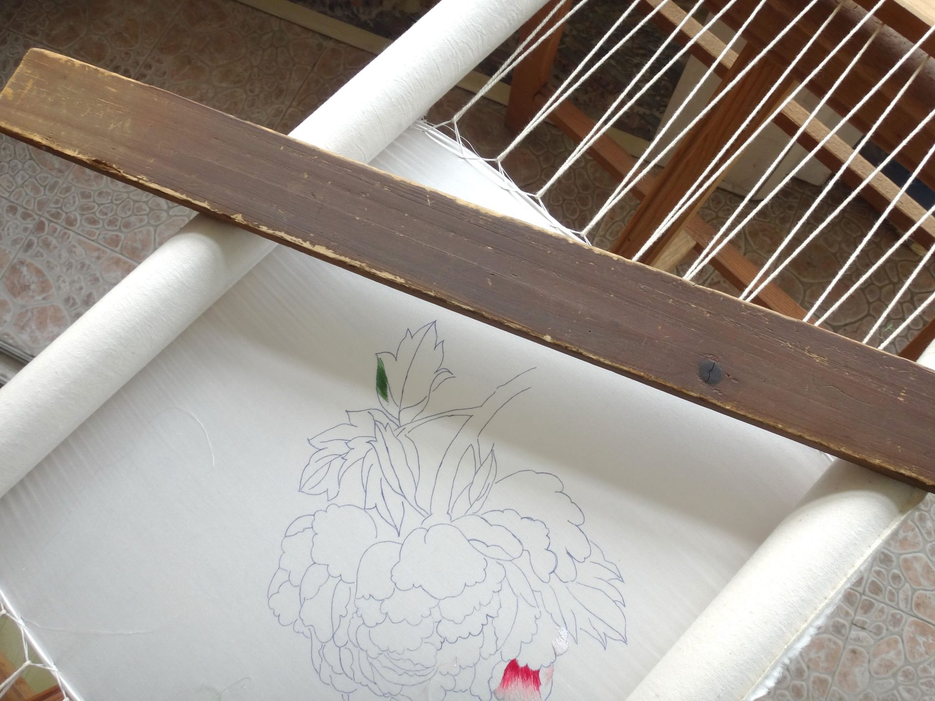 Traditional Chinese embroidery frame