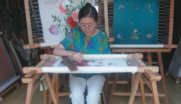 Double-sided embroidery course practice design